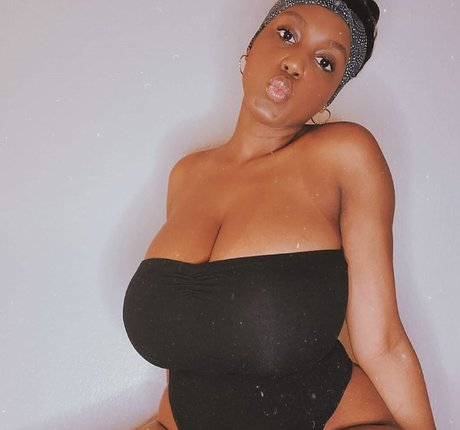 dripping wet pussy onlyfans hot xxx pic