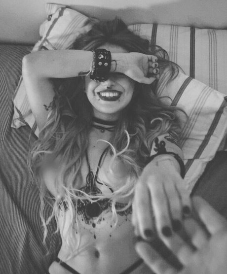 Adriana Rodrigues naked pornstar pic