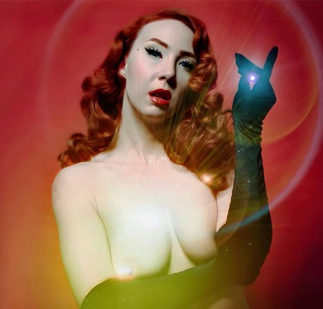 Juliette Electrique sexy star photos