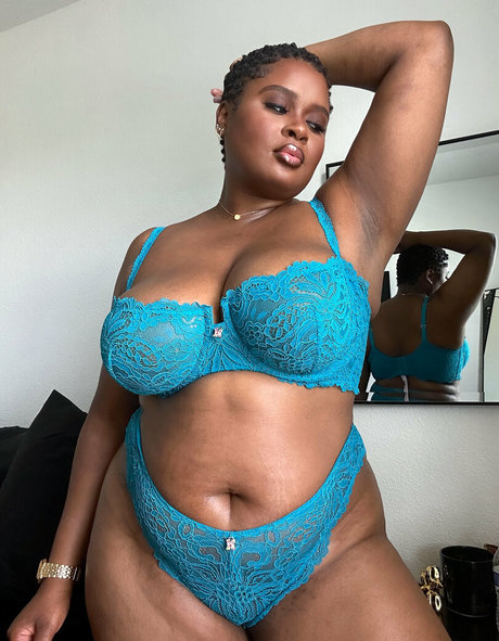 lingerieloungefree hot pornstar picture