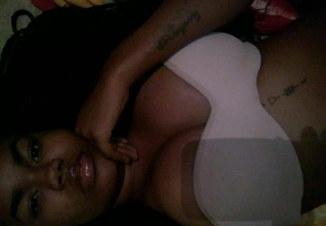 Esther Marinho model hot img