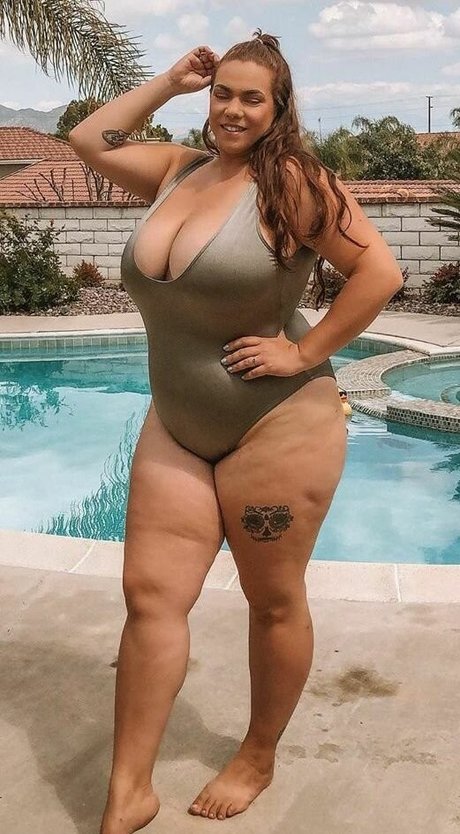 Ashleigh Dunn pretty model gallery