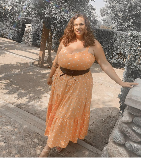 Ashleigh Dunn model nice photos