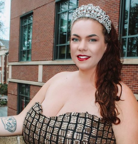 Ashleigh Dunn model high quality archive