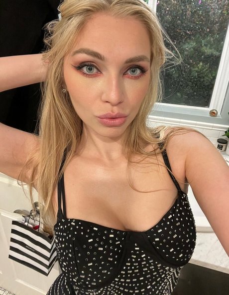 loveachloe star hot picture