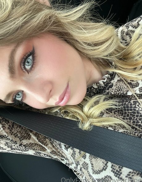 loveachloe model sex pics