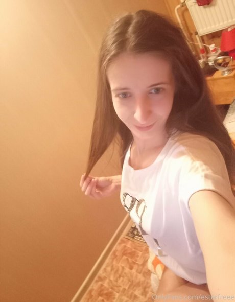 esterfreee model adult images