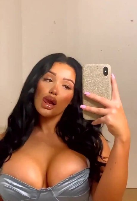 boobs selfie onlyfans sexy pic