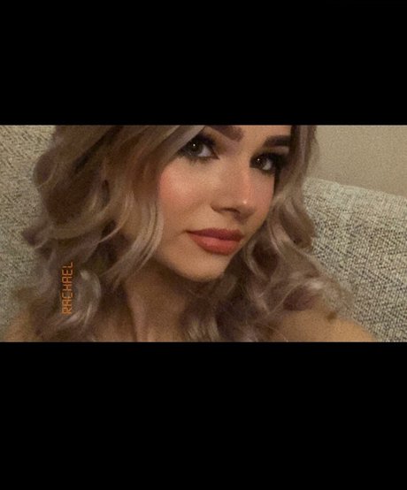 Heyitzrachael pretty star pic