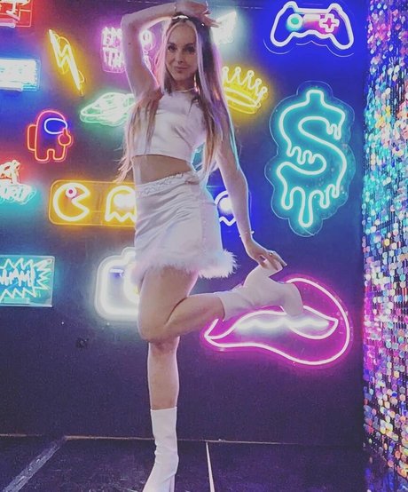 Fasffy Mega Dump hot actress photos