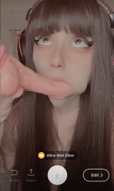 Agathadomenok model pretty img