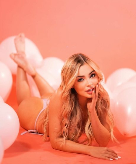 Valentina Gallego model naked images