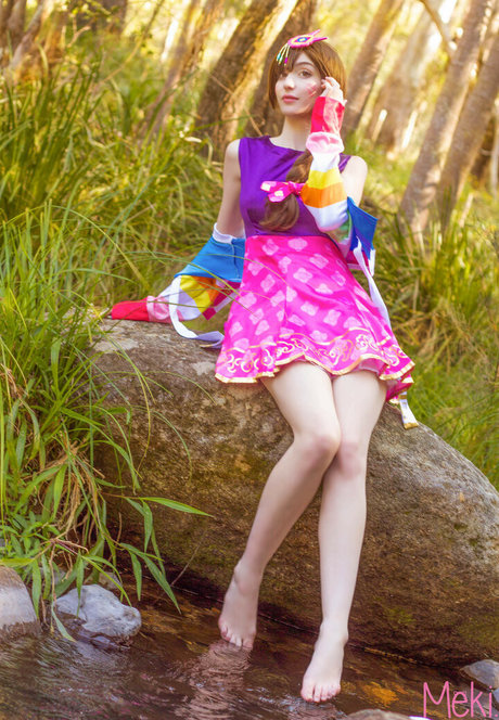 x meki star naked picture