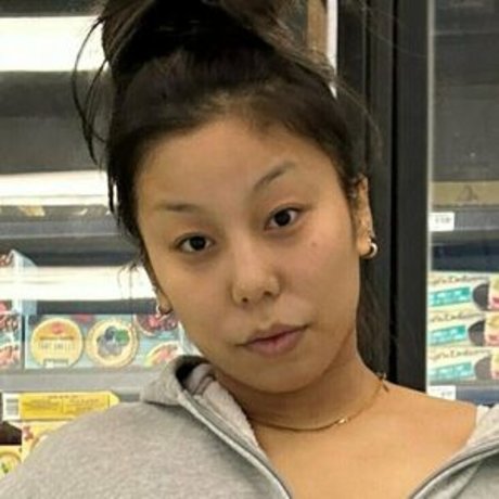 tinayama pornstar pic