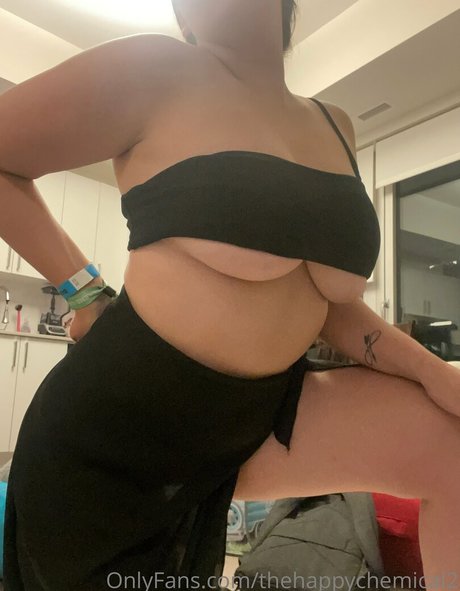 big tits nerd onlyfans erotic img