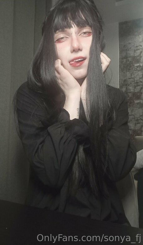 sonya fj model erotic photo