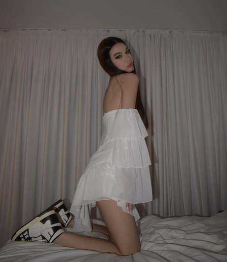 xjxulia adult star images