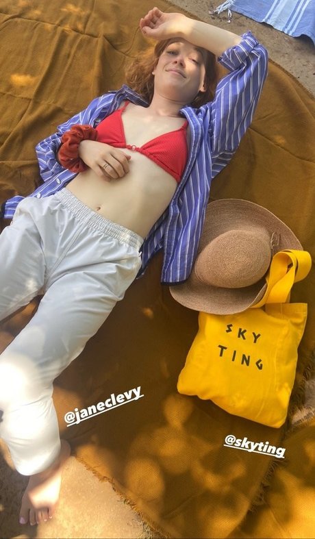 Jane Levy model top photos