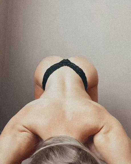 Ia Ostergren star art photos