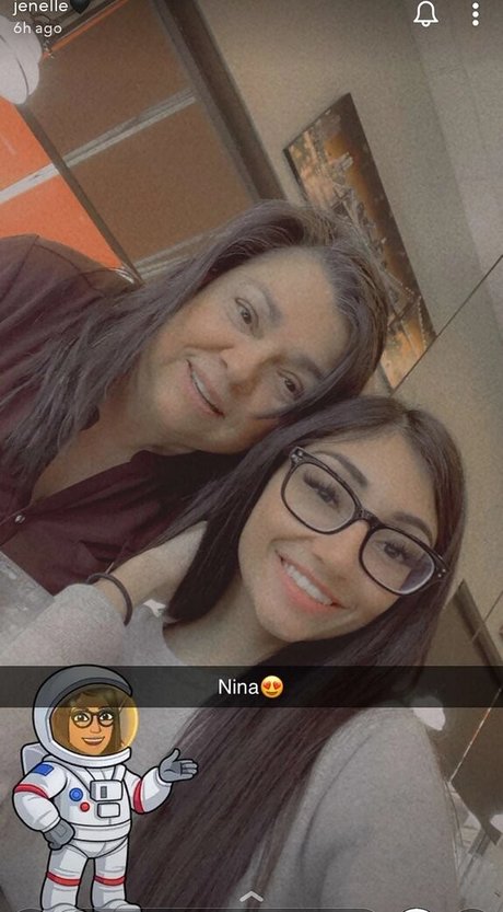 Jenelle Mathew star exclusive gallery