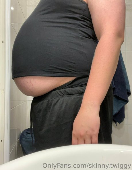 skinny twiggy pornstar xxx photo