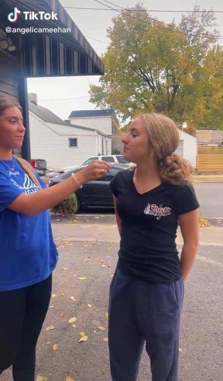 Angelica Meehan model pretty img