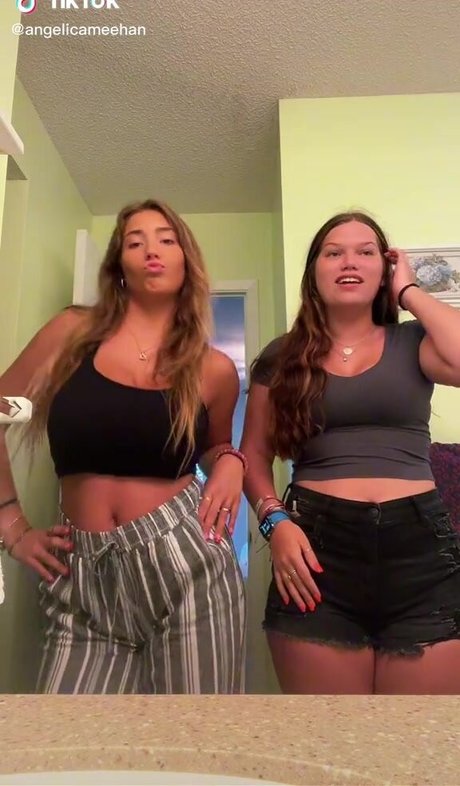 redhead skinny onlyfans beautiful pic