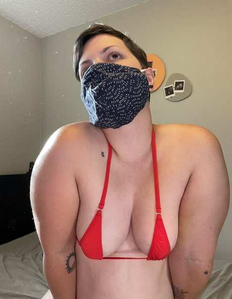 judy with the booty star nice photos