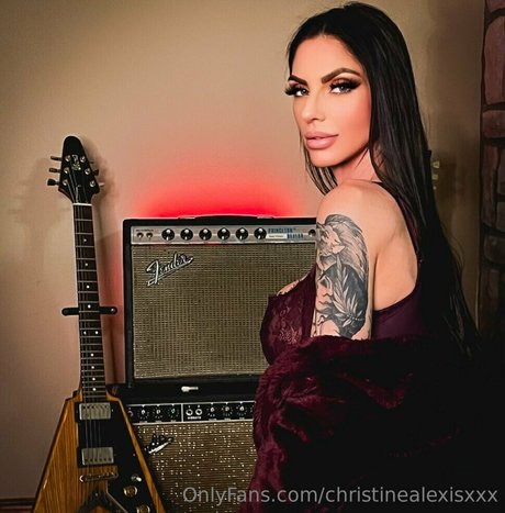 christinealexisxxx top model photo
