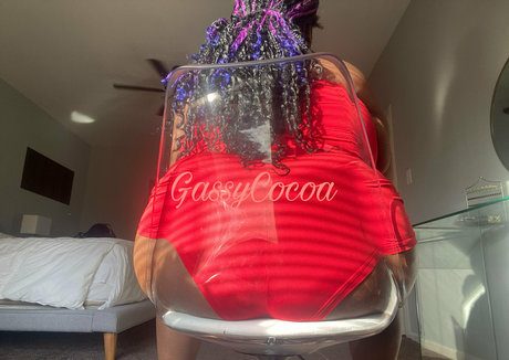 gassycocoa nude model pics