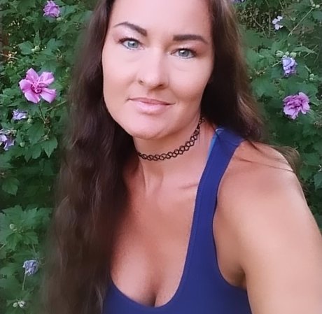 Baddie2thebone Profile photo