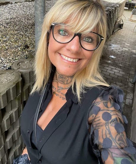 Winnie Nielsen pornographic model pic