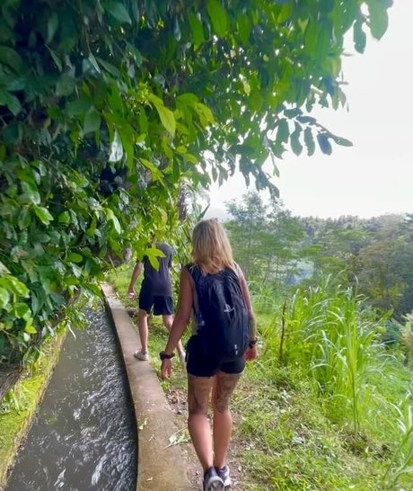 Winnie Nielsen model free photos