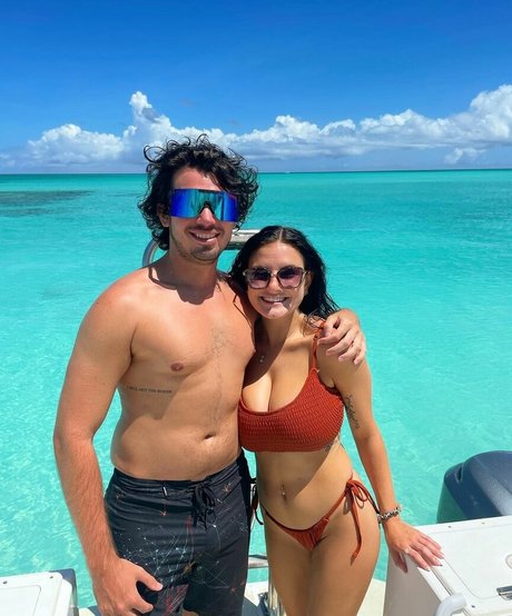 AJ Heahlke pornstar erotic gallery