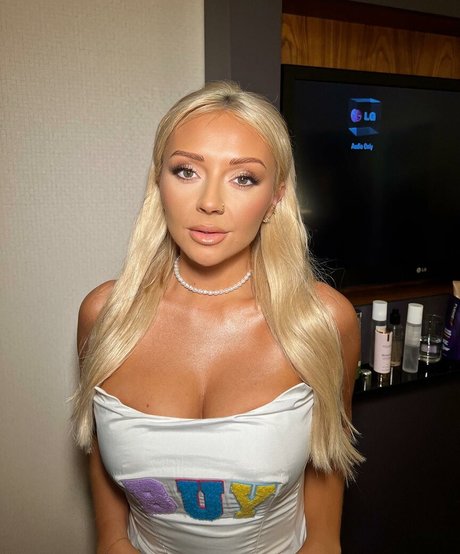 Kimberly Hart Simpson pretty model image