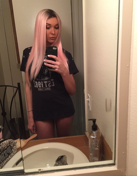 aubreykate naked pornstar image