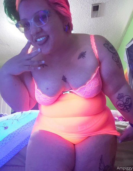 pumpka booty model photo