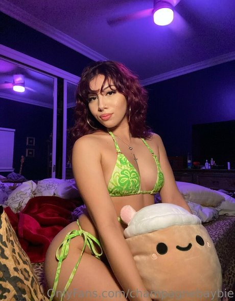 champagnebaybie Quick photo