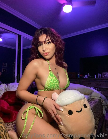 champagnebaybie high quality pornstar image