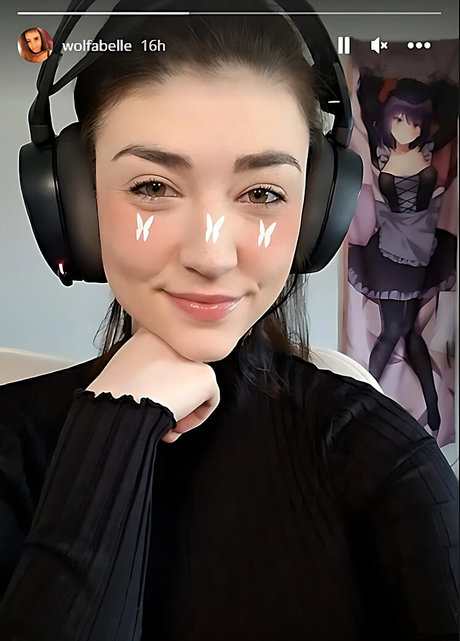 Wolfabelle sex star image