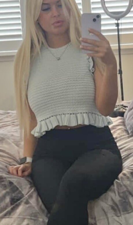 Shauni Scanlan pornstar sex img