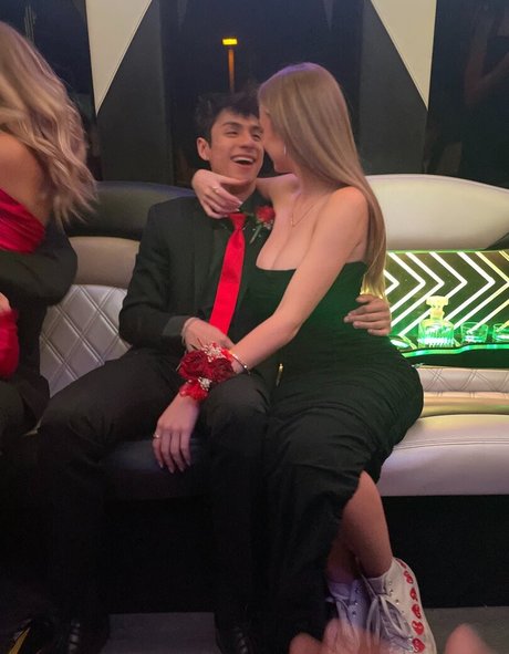 Charlotte Bregman pretty star pictures