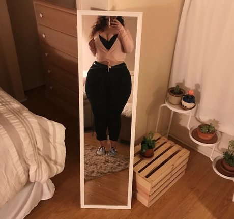 SoftestPear pornstar hd img