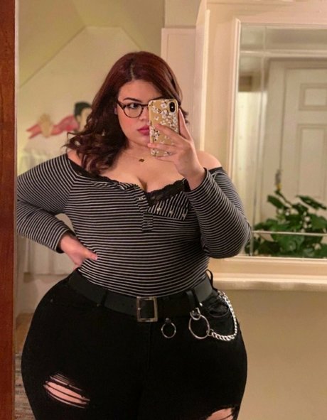 SoftestPear art pornstar archive