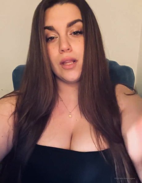 Aria Jane top actress pics