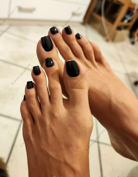 atomictoez model free pictures