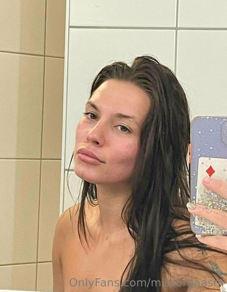 giantess onlyfans hot image