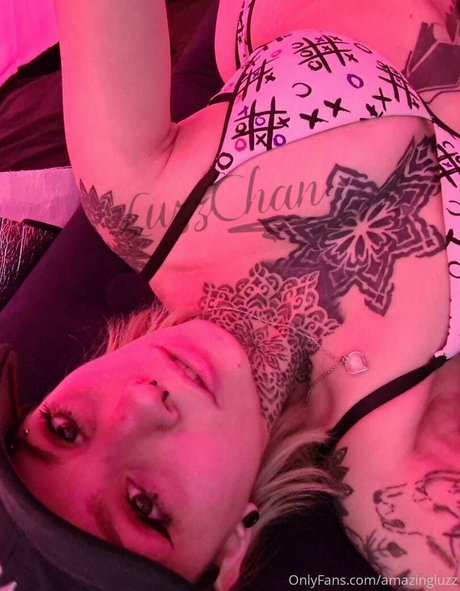 luzzchan model adult pictures