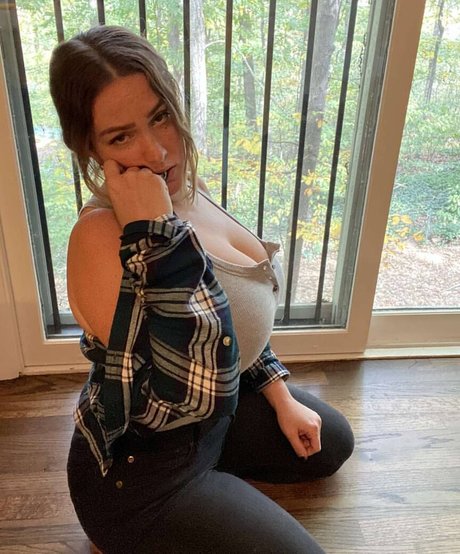 LeeAnne model perfect galleries