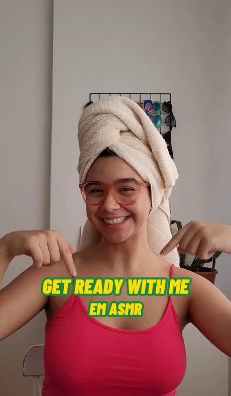 Bella Barp actress photos